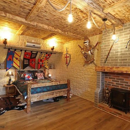 Chambre D'Hote Medieval Du Vieux Bourg Chailloue Buitenkant foto